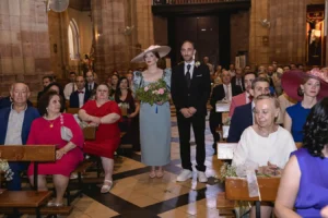 decoración de iglesias para bodas barata